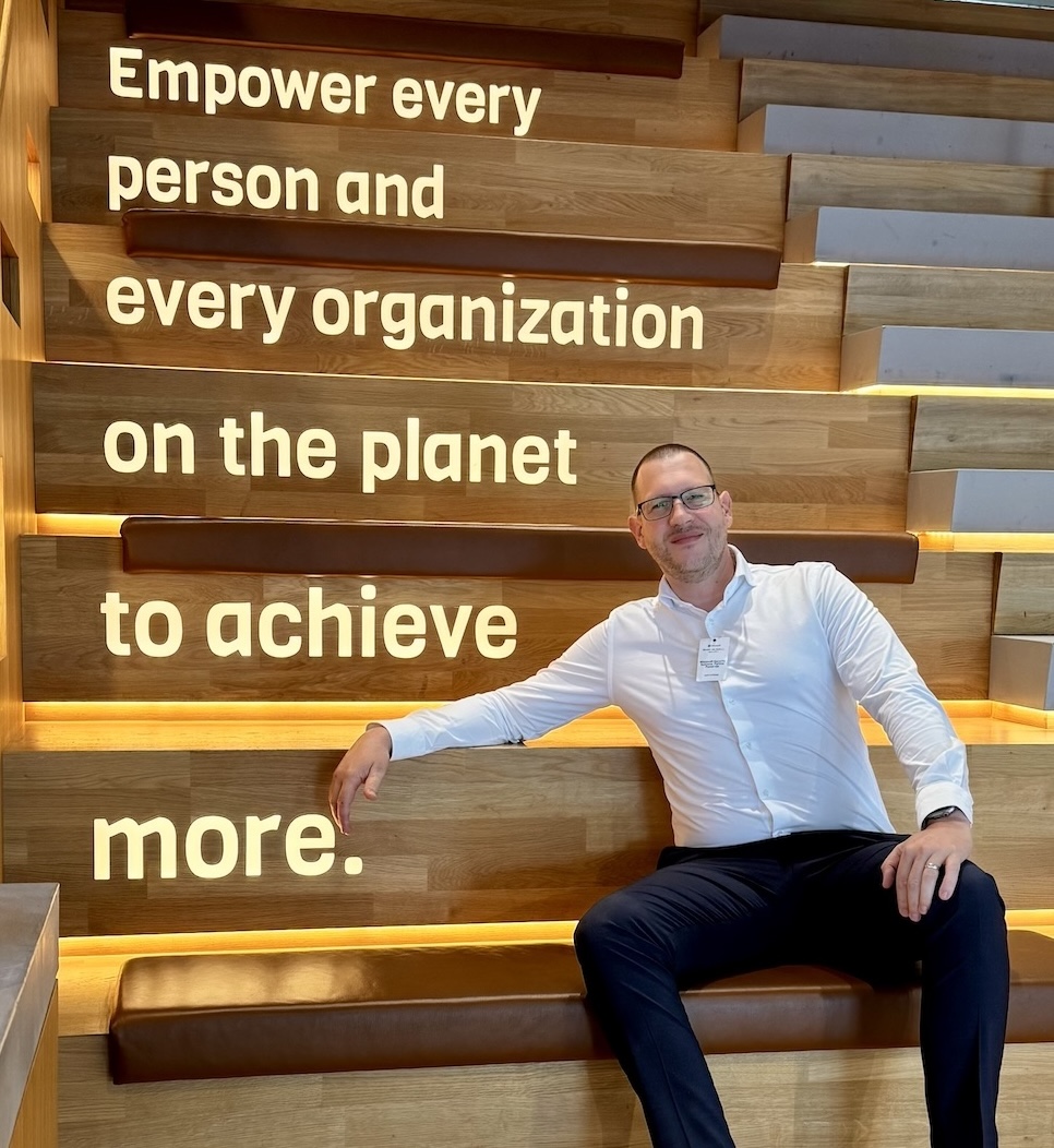 Ronald van Ackooij — Oprichter & Microsoft specialist bij eMotivz